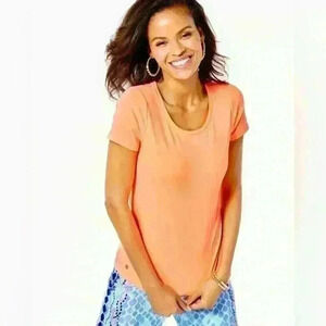 Lilly Pulitzer Hale XL top in peach Bellini Item# 4L